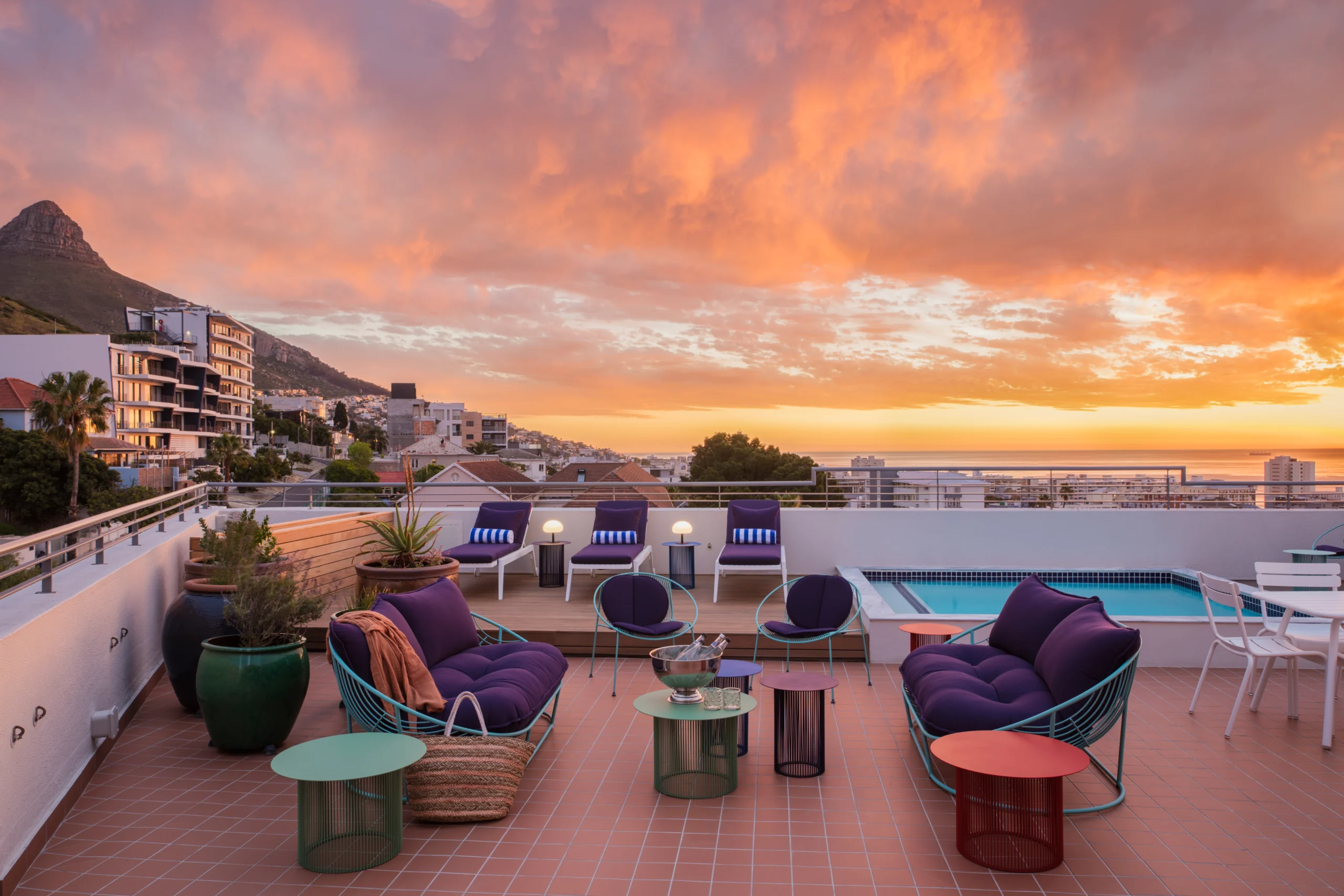 Home Suite Hotels Sea Point facilities pool